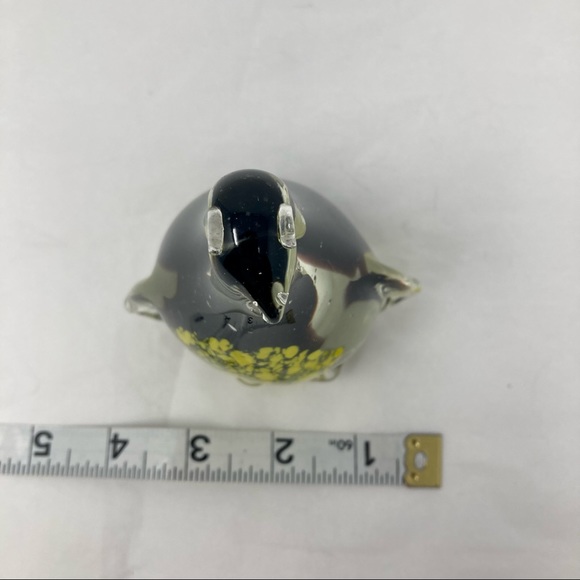Vintage art glass penguin paperweight - Picture 3 of 6